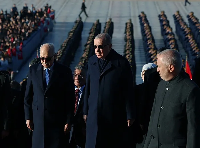 Başkan Erdoğan Anıtkabir'de düzenlenen törene katıldı (AA)