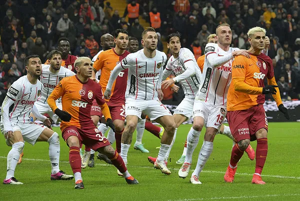 Aslan’dan muhteşem geri dönüş! Galatasaray 2-1 Gaziantep FK MAÇ SONUCU