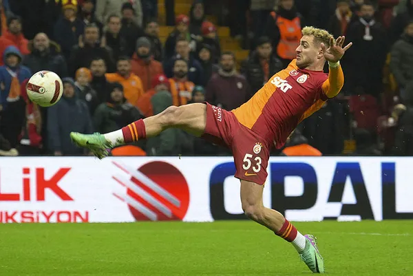 1706717431974.jpg Sacha Boey'in ardından bir transfer bombası daha! İngiliz devi Barış Alper Yılmaz'ın peşinde - 6