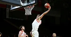 12 Dev Adam yarı finalde!