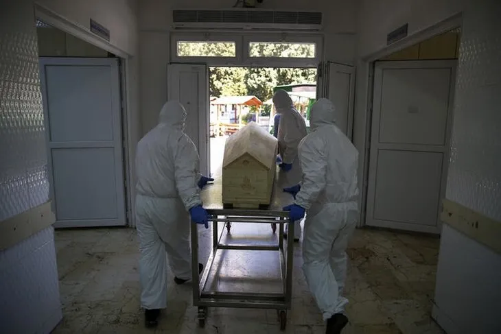 Türkiye'den dünyaya servis edildi: Cenaze ve defin usulleri değişti