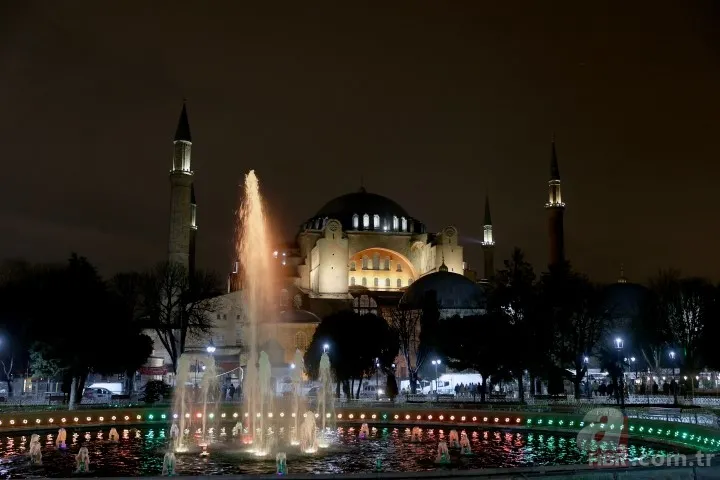 Ayasofya Camii'nde Regaip Kandili coşkuyla idrak edildi 11