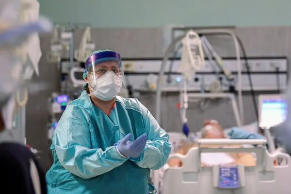 DSÖ Genel Direktörü Tedros Adhanom Ghebreyesus'dan dikkat çeken Covid-19 raporu: Her 100 dakikada bir... - 3