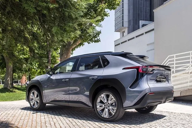 ÖTV düzenlemesi fiyatları 500 bin TL düşürdü! Yüzde 40’tan yüzde 10’luk ÖTV dilimine düşen ve yüzde 10’lık dilimden satılan elektrikli araç modelleri ve fiyatları - 4