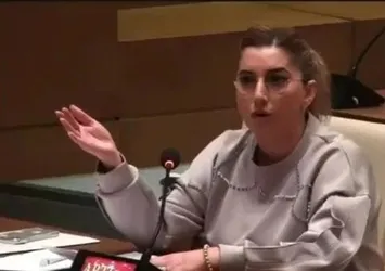 Kadıköy Belediyesi’nde skandal! Mikrofonu kapatılan AK Partili Meclis üyesi Elif Lale Bilgili ahaber.com.tr’ye konuştu