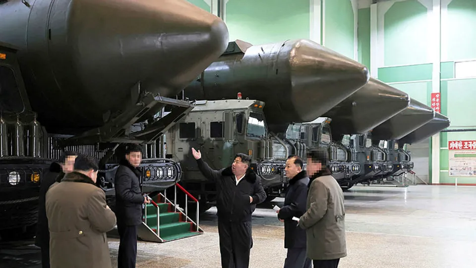 Çılgın Kim Jong-un: Savaşa hazırız!