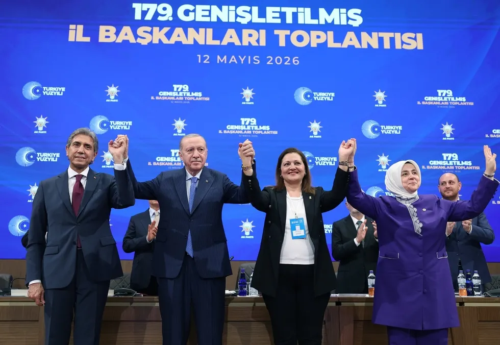 afyonkarahisarda-hizmet-odakli-yeni-sayfa-burcu-koksal-icin-karsilama-toreni-a-haber-goruntuledi-1778664137751.jpeg Afyonkarahisar'da hizmet odaklı yeni sayfa! Burcu Köksal konuştu: Memleketime hizmet etmeye devam edeceğim - 1