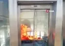 Zincirlikuyu metrobüs durağında yangın paniği