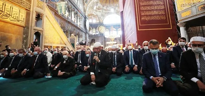 İletişim Başkanı Altun: Recep Tayyip Erdoğan, Cumhurbaşkanı olarak Ayasofya Camii’nin zincirlerini kırdı