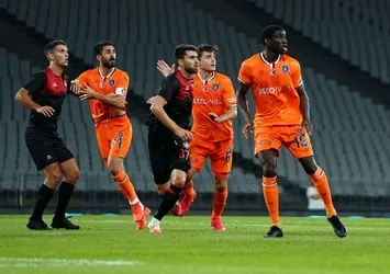 Karagümrük 2-0Başakşehir (Maç Sonucu) | Son şampiyon henüz puanla tanışamadı