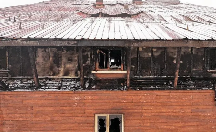 iste-boludaki-yangin-felaketinin-nedeni-yagmurlama-sistemi-yok-merdivenler-baca-gorevi-gormus-1737638173669.jpeg Bilirkişi raporu sonrası felaketle ilgili detaylar netlik kazanacak (AA)