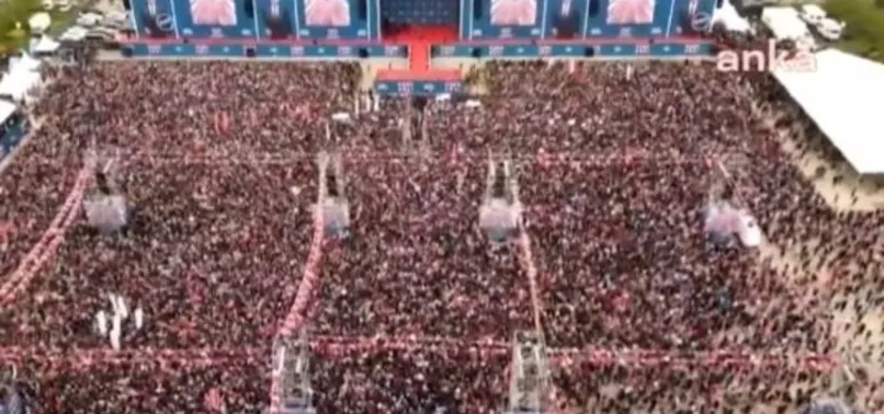 CHP'nin İstanbul mitinginde büyük fiyasko! Otobüsler de yetmedi! Miting alanını dolduramadılar...