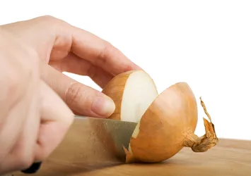 Çöpe atmaktan kurtarıyor! Paslanan bıçakları temizlemek için bunu deneyin