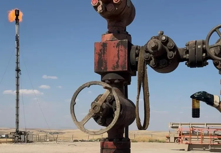 Diyarbakır Türkiye’nin yeni petrol üssü oluyor: 4 bin metre derinlikte tarihi keşif! Silvan-Bismil hattından ilk görüntüler geldi - 2