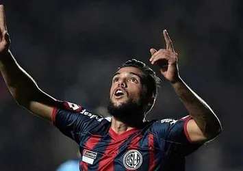 Olcan Adın'ın yerine Emmanuel Mas