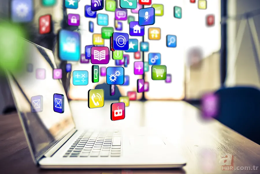 Facebook’tan bir skandal daha! Kameralara gizlice erişip… 1