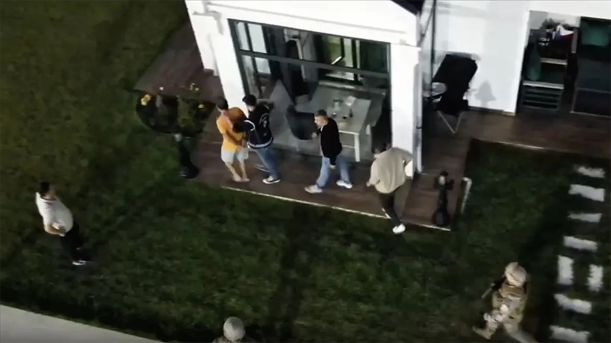 İstanbul'da yabancı uyruklu kız arkadaşını dolandırdığı iddia edilen zanlı tutuklandı