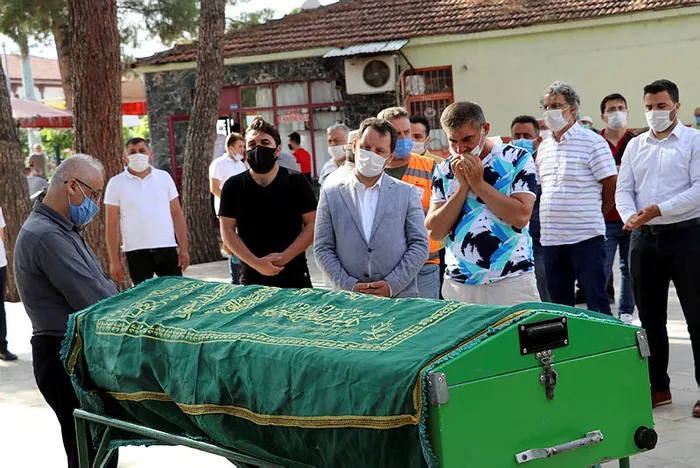 Yazar Asım Gültekin son yolculuğuna uğurlandı - 2