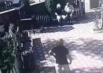 Camide şoke eden görüntüler! Öyle bir şey çaldı ki pes dedirtti