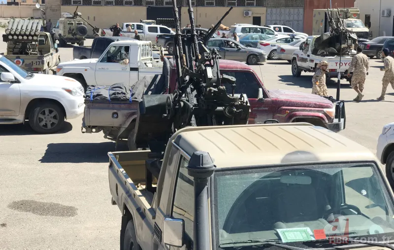 Libya karıştı! Vutye Hava Üssü vuruldu 9