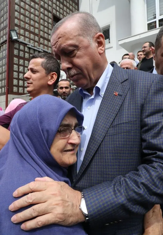 Başkan Erdoğan’a Trabzon ve Rize’de yoğun ilgi