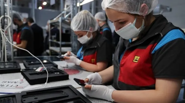 Çinli Vivo Gebze’de yerli cep telefonu üretimine başladı