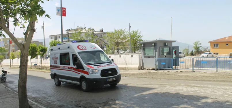 Şırnak'ta zırhlı polis aracı devrildi: 2 yaralı