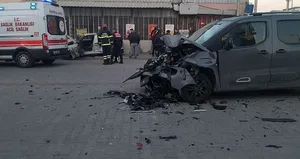 Denizli’de feci kaza: İşçi servisi devrildi!