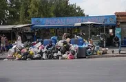 Buca'da her köşe başı çöp yığınıyla doldu! Kötü koku ve sinek istilası isyan ettirdi