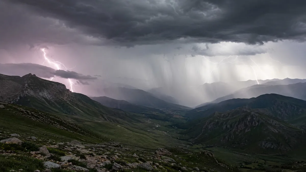 Kavurucu sıcaklara mola! Meteoroloji uzmanı tarih verdi: Sıcaklıklar 9 derece birden düşecek - 6