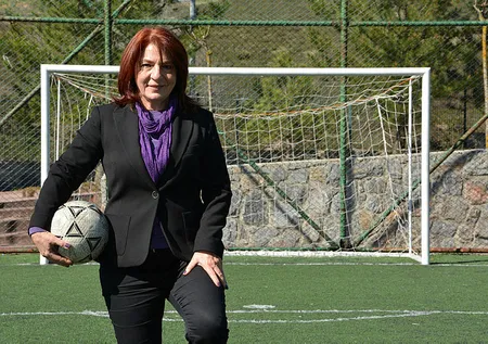 Güne damga vuran iddia! Lale Orta sözleri olay yarattı: VAR hakemine gidip...