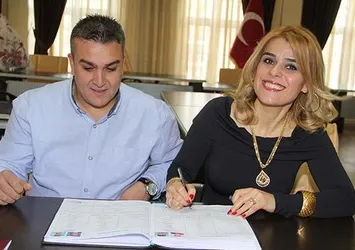 Yemeğin tuzu yüzünden ayrıldılar, 12 yıl sonra tekrar barıştılar
