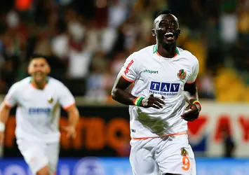 Beşiktaş'ta tek çare Pappis Cisse!