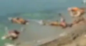 Korona nedeniyle ölen kişiyi nehre attılar!