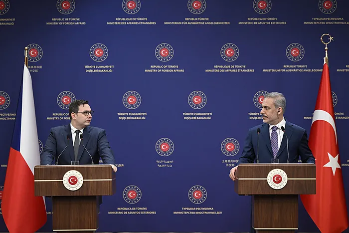 1719325845086.jpg Bakan Fidan'dan arabuluculuk mesajı: Barışa ve huzura ihtiyaç var | Rusya-Ukrayna arasında yeni bir barış masası mı? - 3