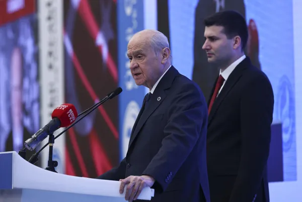 mhp-lideri-devlet-bahceliden-zillet-koalisyonuna-tepki-karin-agrilari-savunma-sanayindeki-basarilar-1681287314313.jpg MHP Lideri Devlet Bahçeli'den 'Zillet koalisyonuna' tepki: Karın ağrıları savunma sanayindeki başarılar - 7