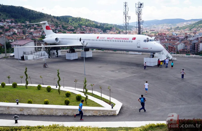 Kastamonu'da Boeing 737 tipi yolcu uçağı Millet Kıraathanesi oldu 1