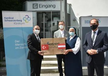 Türkiye'den Avusturya'ya 20.000 cerrahi maske!