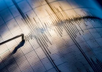 İran'da 5,6 büyüklüğünde deprem meydana geldi