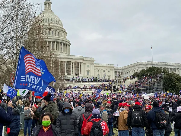ABD’deki Kongre baskınında gözaltına alındıktan sonra serbest bırakılan gösterici hayatına son verdi