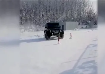 Kenan Sofuoğlu’ndan karda drift şov