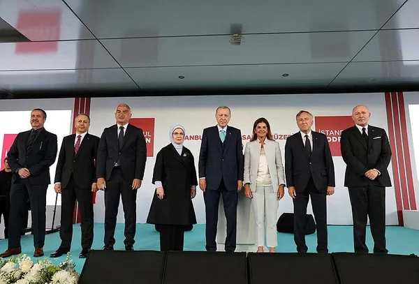 son-dakika-baskan-erdogandan-onemli-aciklamalar-1684504731723.jpeg Son dakika | Başkan Erdoğan'dan İstanbul Modern'de önemli mesajlar: Zihinsel devrimin en önemli adımı - 4