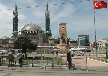 Taksim Meydanı'nda sıkı 1 Mayıs önlemi