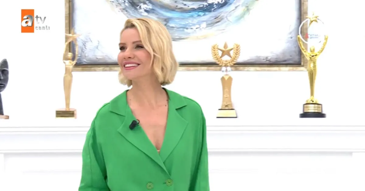 Esra Erol 20 Haziran Pazartesi tek parça izle