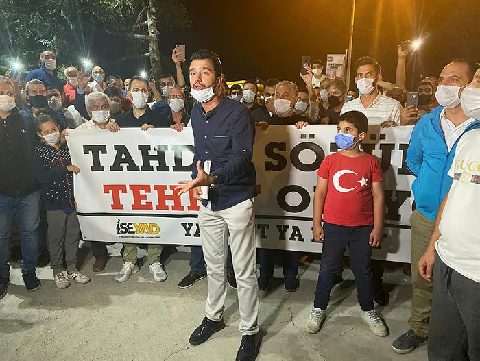 Servisçilerden İmamoğlu’na İBB önünde protesto: Belediye plaka satmak istiyorsa hodri meydan