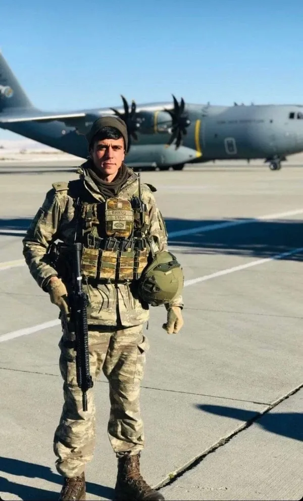 Son dakika: Pençe-Kilit Operasyonu bölgesinde PKK'ya ağır darbe! Şehidimizin kanı yerde kalmadı - 4