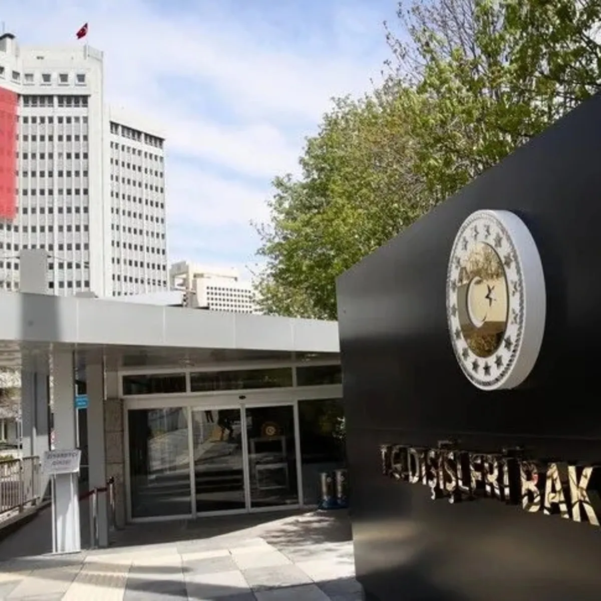 Dışişleri’nden EUFOR helikopteri için taziye mesajı: İtalya’ya başsağlığı dileği