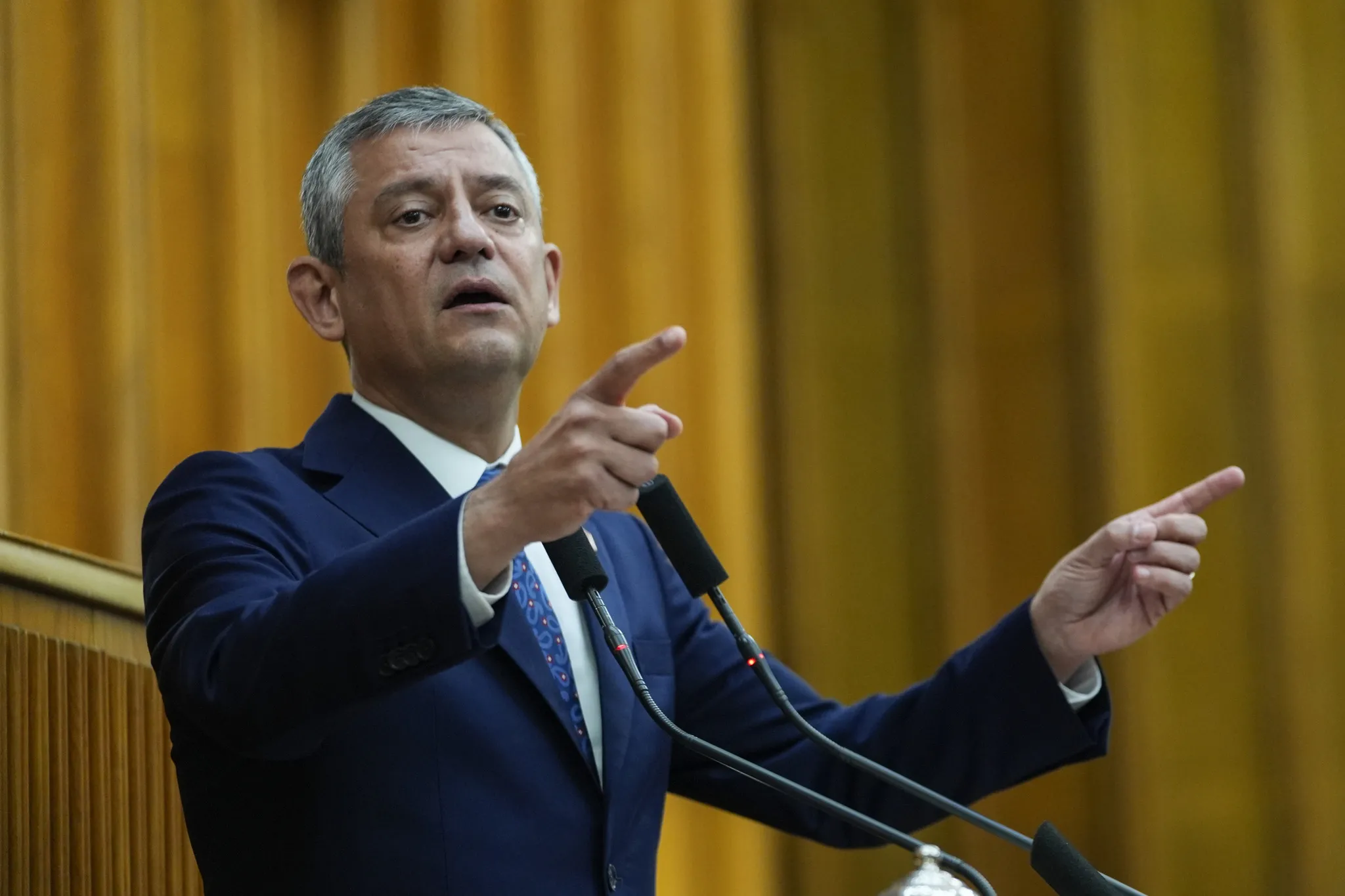 Özgür Özel cephesinde büyük çözülme: Yeni parti hamlesi ters tepti