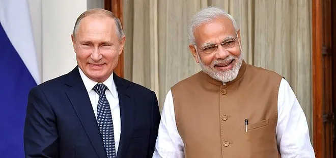 Rusya ile Hindistan arasında S-400 imzaları atıldı