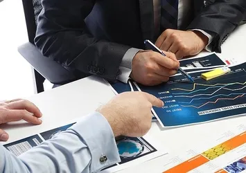 Borsa günün ilk yarısında rekor kırdı